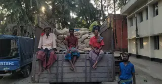 শেরপুরে অবৈধভাবে মজুতকৃত ২৪৮ বস্তা চাল জব্দ